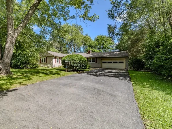 16 Wexford Rd, Syracuse, NY 13214