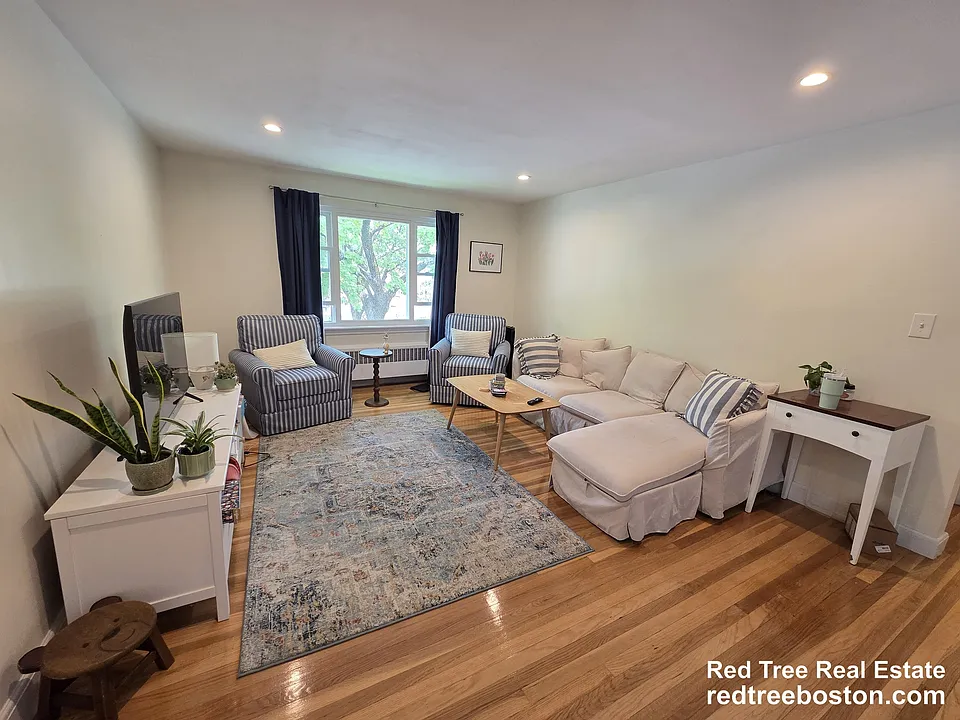 12 Louise Rd
