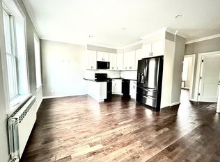 60-11 56th Ave #2, Maspeth, NY 11378