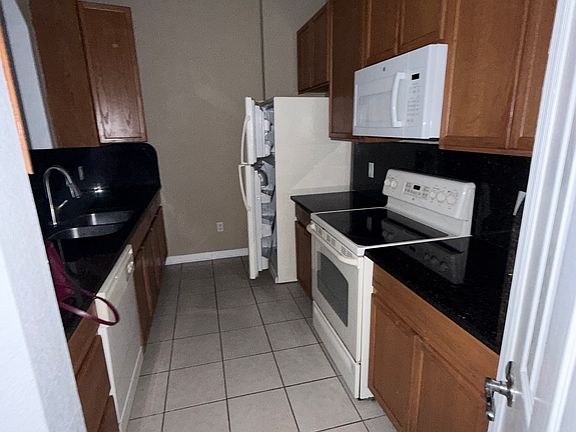3rd image of 6466 Cava Alta Dr Unit 102