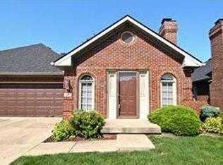 261 Andrews Boulevard East Dr, Plainfield, IN 46168