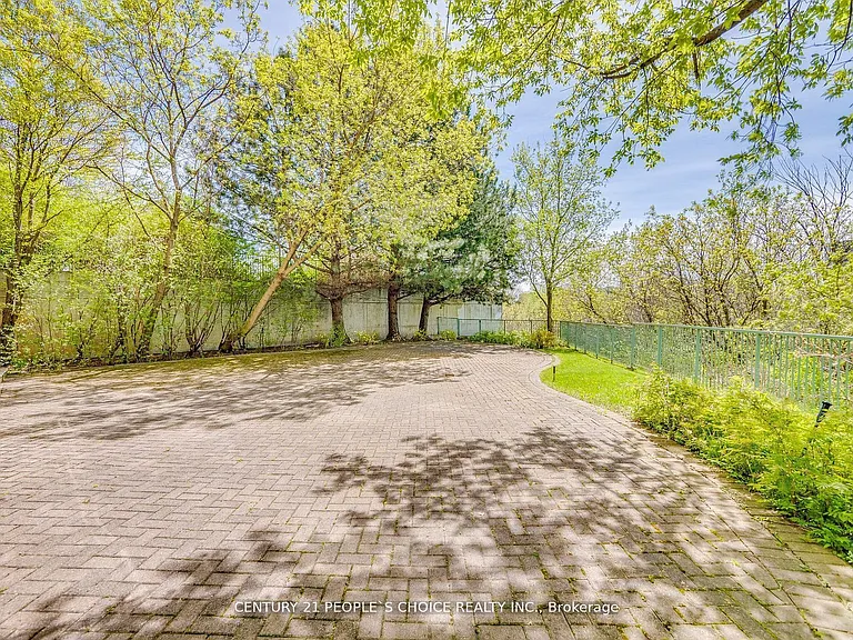 61 Markbrook Ln #1601 — Photo 27