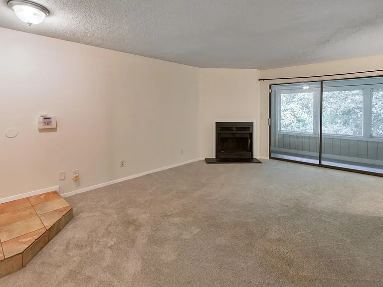 245 Seasons Pkwy — Photo 4