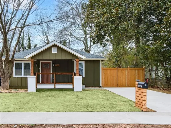 2243 Newnan St, East Pt, GA 30344