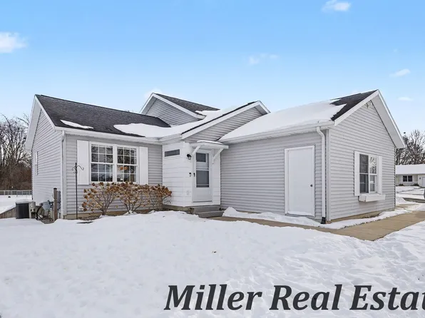 711 Howard Ln, Hastings, MI 49058