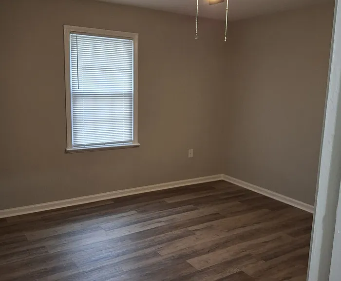 1700 Fletcher Dr #B — Photo 7
