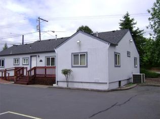 2233 W Harvard Ave, Roseburg, OR 97471