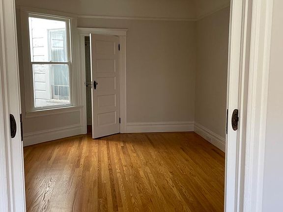 2nd image of 3-4262 24th St #3