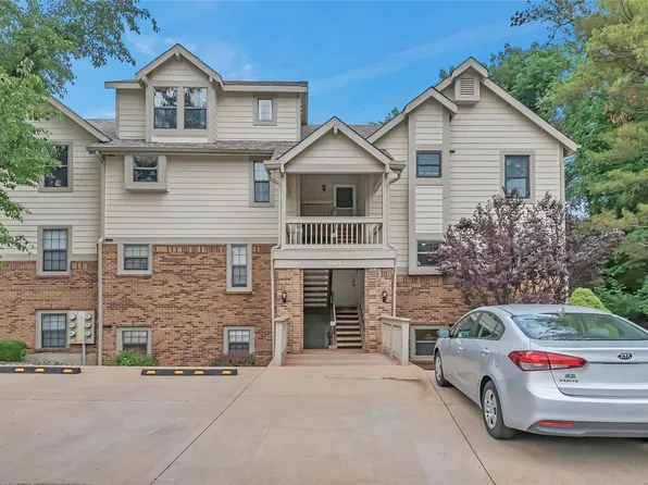 12973 Bryce Canyon Dr APT E, Maryland Heights, MO 63043