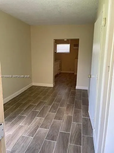 2930 NW 8th St #2 — Photo 5