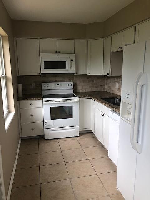 1st image of 570 Dalton Blvd