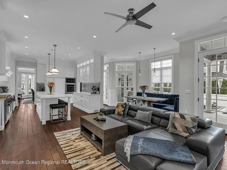 502 Brighton Ave — Photo 22