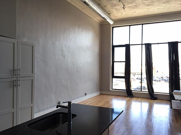 2nd image of 1308 N Milwaukee Ave #2F