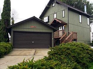 352 Donner Dr, Crestline, CA 92325