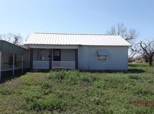 424 SW Ave E, Hamlin, TX 79520