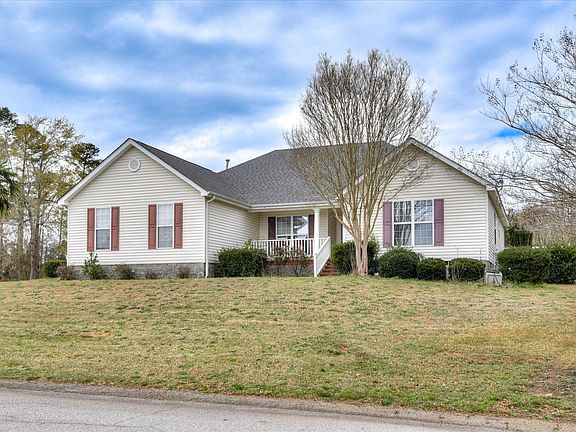 2nd image of 561 Waycross Dr