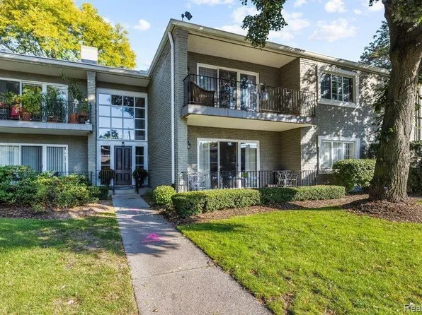 1111 N Old Woodward Ave Unit 28, Birmingham, MI 48009