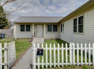 16 Woolsey Rd #A, Middletown, RI 02842