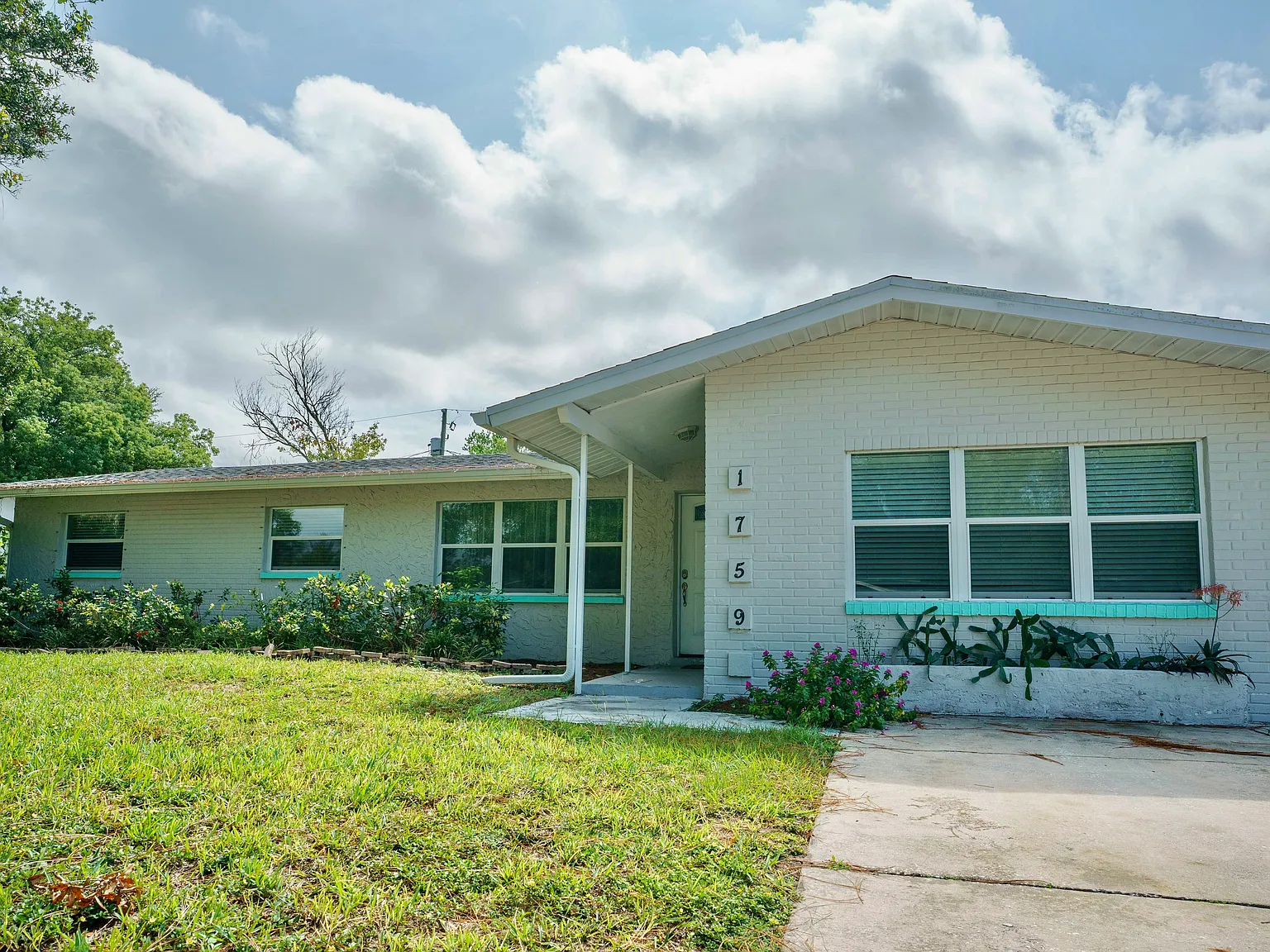 4 bed, 1751 sqft, $3,000 — Photo 2