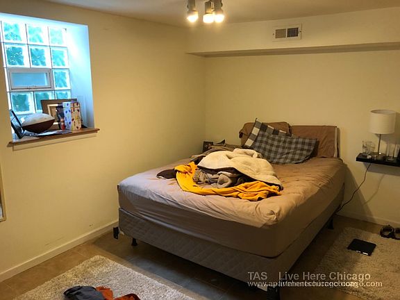 4th image of 1254 N Greenview Ave #Coach