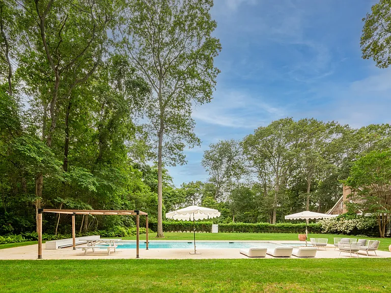 147 Wainscott Harbor Rd — Photo 32