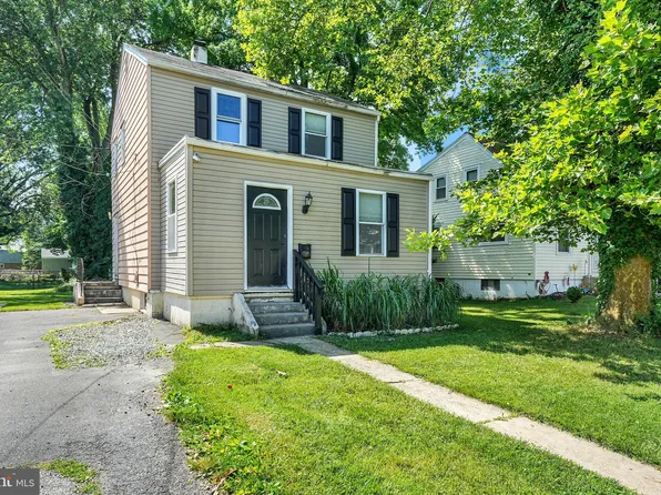 2102 Garfield Ave, Wilmington, DE 19809