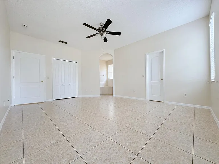 4932 Bellthorn Dr — Photo 15