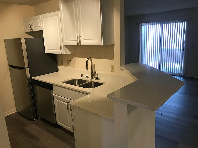 The Parkridge Apartments — Photo 30