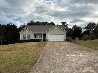 212 Polar Ln, Carrollton, GA 30117