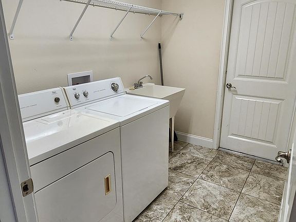 5th image of 8529 SE 158th Pl