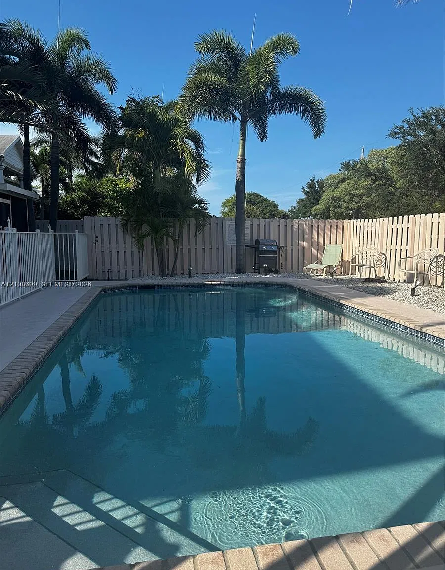 Coral Ridge Landings Cond — Photo 1