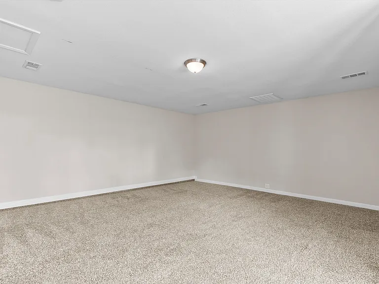 2117 Tiehack Ln — Photo 12