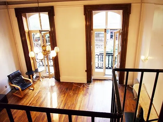 Rented by Living New York | media 40