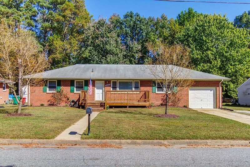 1st image of 304 New Castle Dr