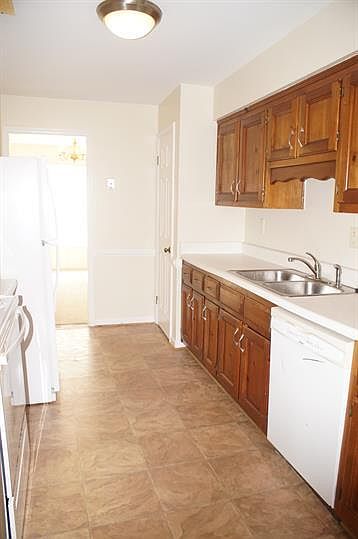 1st image of 503 Mulligan Dr