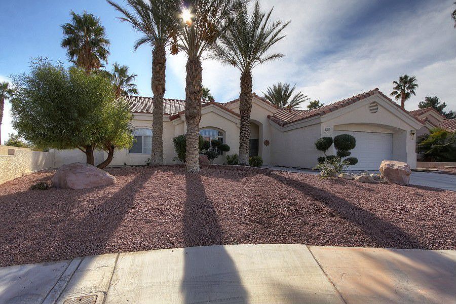 1st image of 8005 Divernon Ave