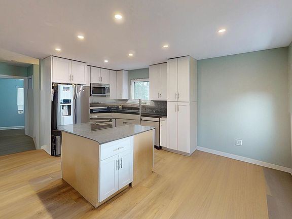 2nd image of 2405 Milliner Rd