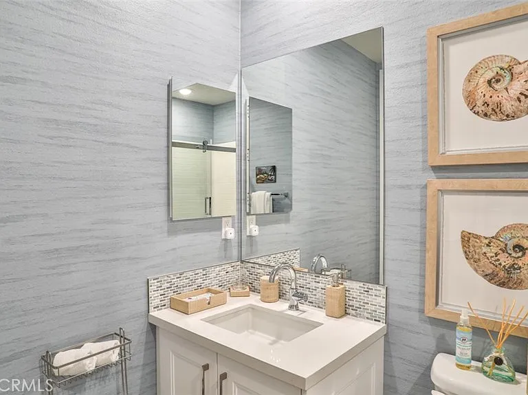 3319 Doheny Way — Photo 41
