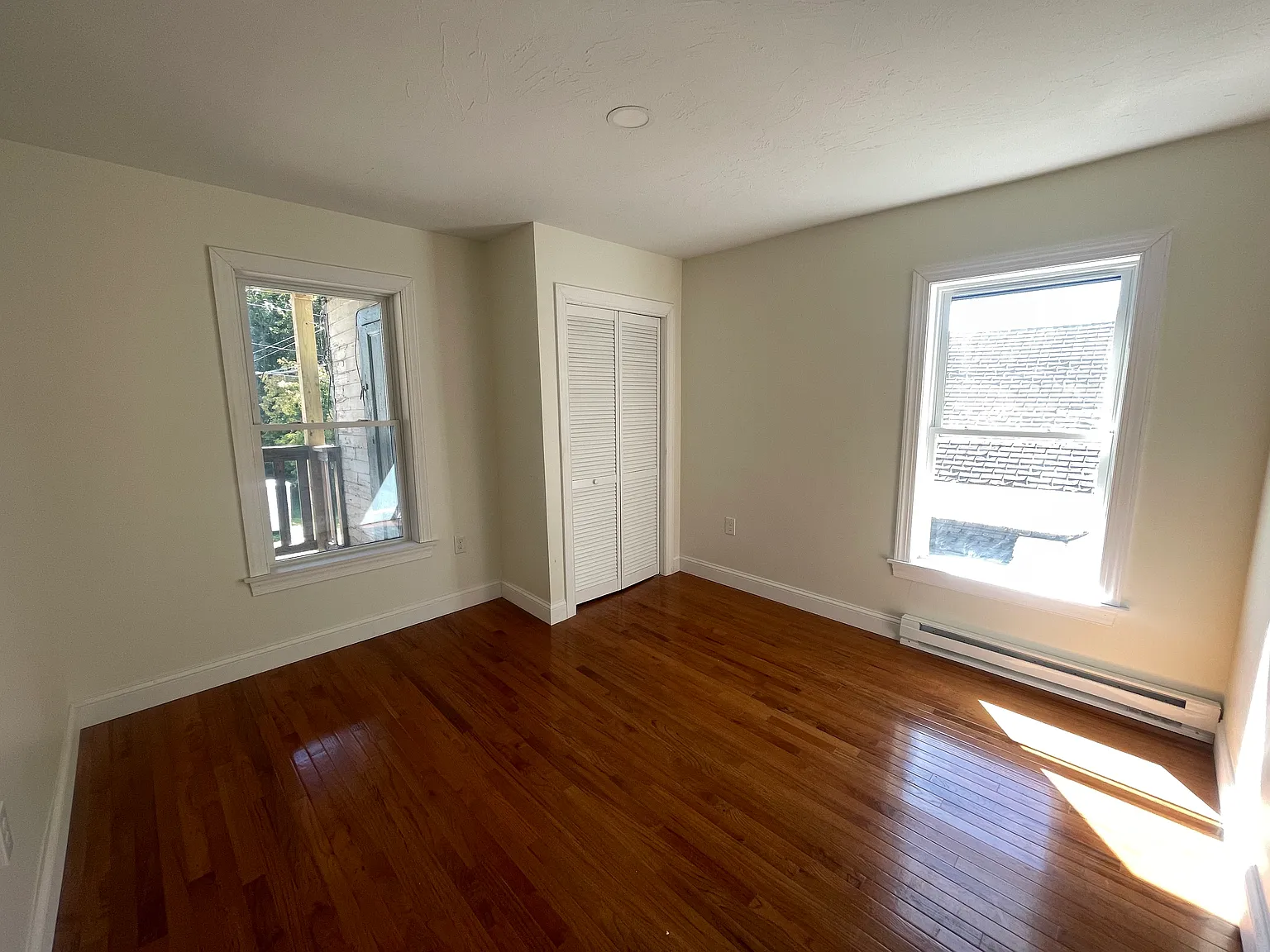 105 Pine St — Photo 2