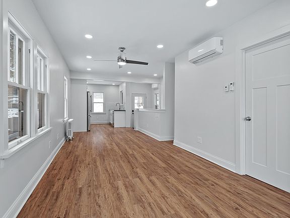 5th image of 3011 Polk St NE