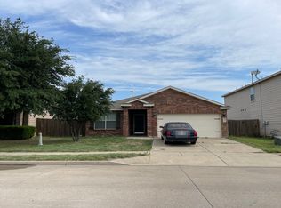 312 Rustic View Rd, Fort Worth, TX 76140
