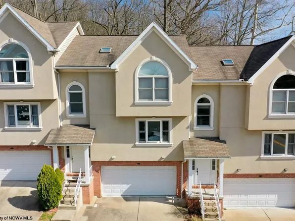 103 Cadet Ct, Morgantown, WV 26508