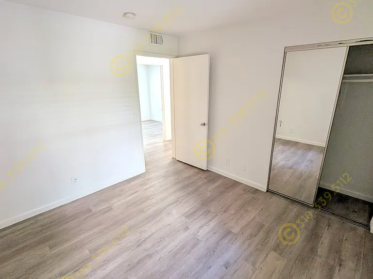 10758 Lawler St #3 — Photo 14