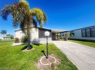 611 Sunset Ln, North Fort Myers, FL 33903