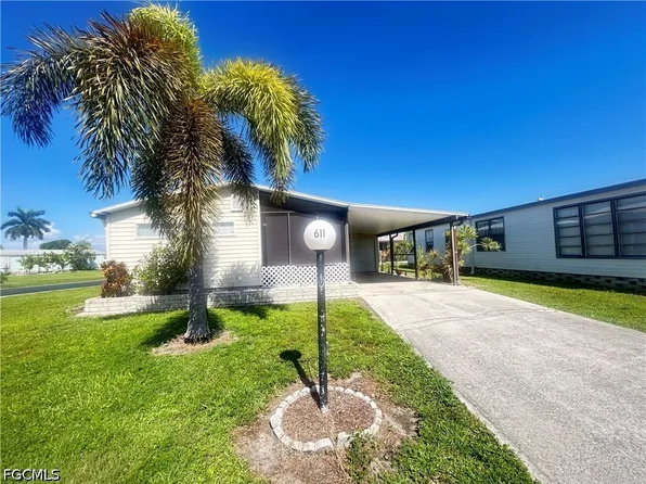 611 Sunset Ln, North Fort Myers, FL 33903