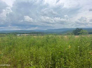 922 Clingerman Rd, Manns Choice, PA 15550