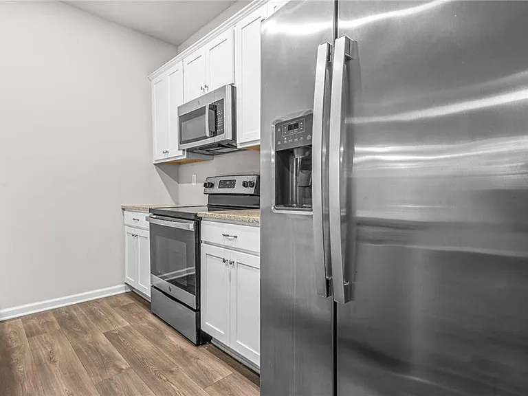 3181 Meadowstone Ln SW — Photo 9