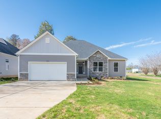 1005 Tom Sadler Rd, Charlotte, NC 28214