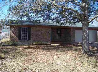 414 Nancy Dr, Bridge City, TX 77611