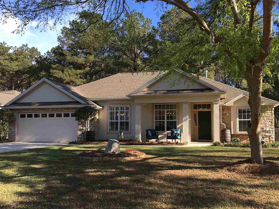 1st image of 917 Park View Dr